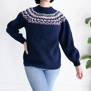 Vintage Navy Chunky Knit Cowichan Fair Isle Fisherman Sweater Cabincore S